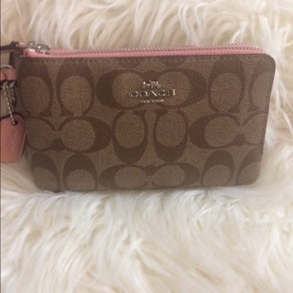 COACH DOUBLE ZIP WRISTLET